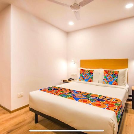 Fabexpress Heera Holiday Inn Kolkata Luaran gambar